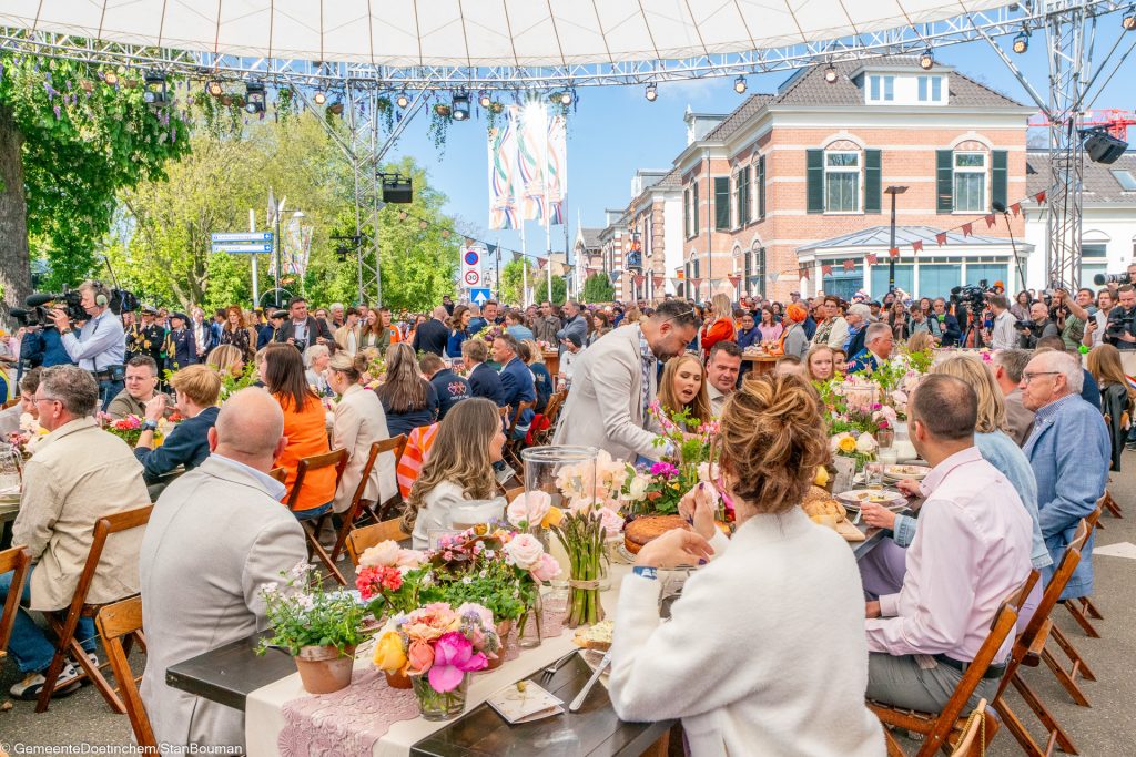 Overzicht van hoeveelheid mensen aan de Achterhoekse keukentafel